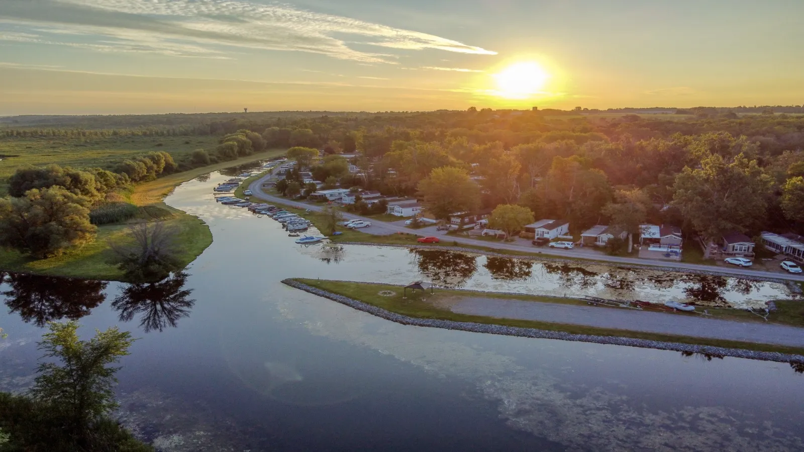 Scugog Landing Cottage & RV Resort – Parkbridge
